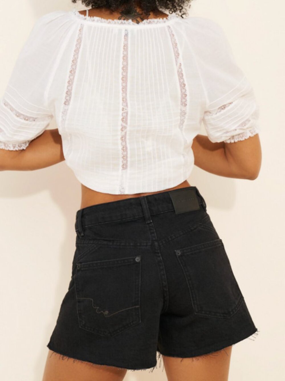 Free People We the Free Angelika Denim Mid-Thigh Shorts Size 27 - Picture 2 of 10